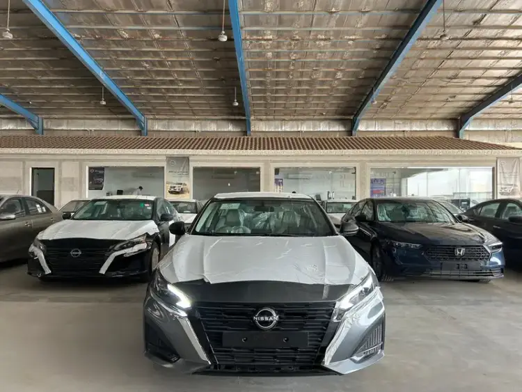nissan nissan-altima image Nissan Altima 2025